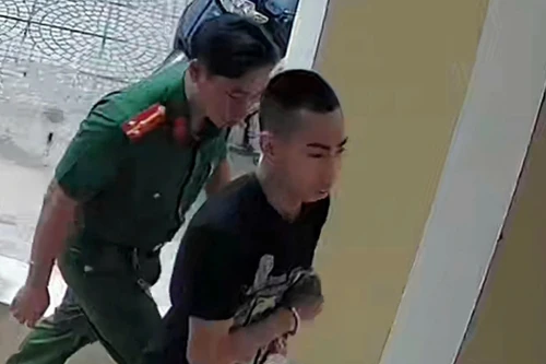 Gây trọng án ở quán bia vì... gọi nhau bằng 'thằng'