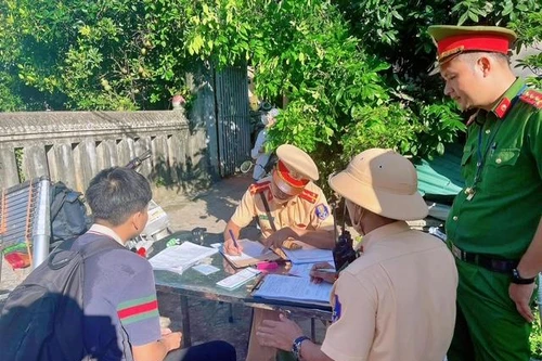 Xử lý nghiêm học sinh vi phạm giao thông trước và sau giờ học