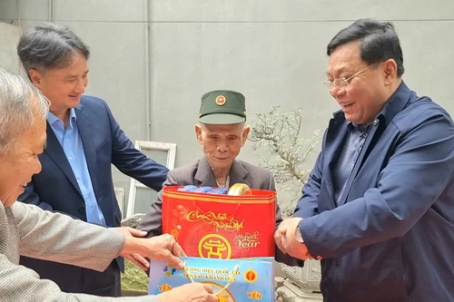 Trung tướng Nguyễn Hải Trung thăm, chúc Tết các cá nhân, đơn vị tiêu biểu trên địa bàn huyện Mỹ Đức