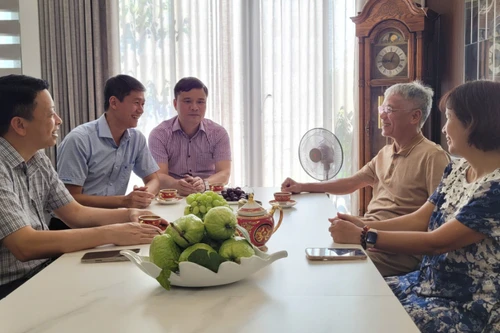 Luôn ghi nhớ công lao của các thế hệ đi trước