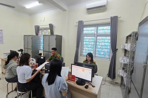 ‘Ngày mới’ nhịp nhàng, khẩn trương tại Công an xã Thường Tín