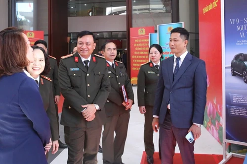 Công an Thủ đô với giải pháp xây dựng Hà Nội trở thành đô thị xanh, thông minh