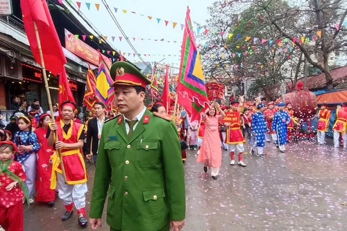 Giữ vững an ninh trật tự lễ công bố 'Lễ hội làng Bát Tràng là Di sản Văn hóa phi vật thể quốc gia'