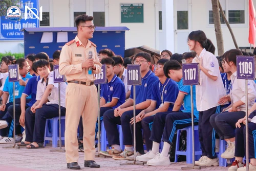 Góp phần xây dựng ảnh xã Ngọc Hồi “Sáng - Xanh - Sạch - Đẹp - Văn minh”