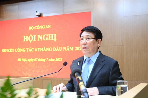 Xây dựng nền quốc phòng toàn dân và thế trận lòng dân vững chắc