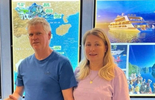 Du khách nước ngoài viết thư cảm ơn Công an Hà Nội