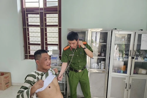 Trại tạm giam số 2 tăng cường phòng chống nắng nóng cho can phạm, phạm nhân