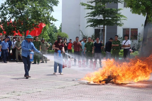Trang bị kiến thức, kỹ năng quý cho cán bộ cơ sở của xã Phù Đổng 