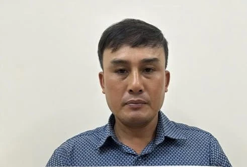 Tạm giữ hình sự tài xế taxi 'ép' hành khách trả 2,5 triệu đồng cho quãng đường 70km