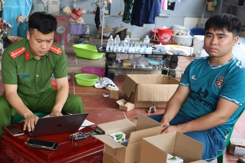 Khởi tố chủ cơ sở sản xuất, buôn bán mỹ phẩm giả doanh thu 6 tỷ đồng