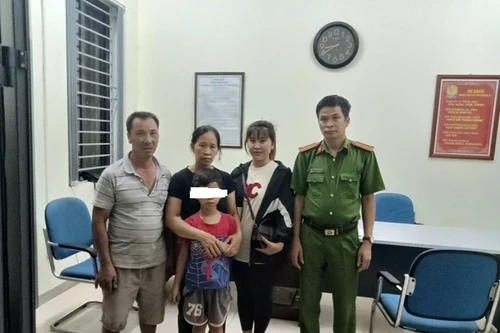 Công an xã Thuận An giúp niềm vui đoàn tụ của gia đình bé trai 7 tuổi