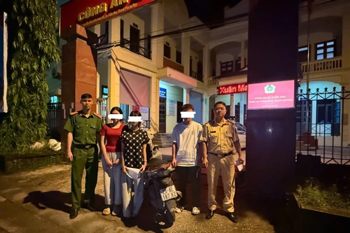 Cơ quan Công an làm việc với 3 học sinh có hành vi phản cảm