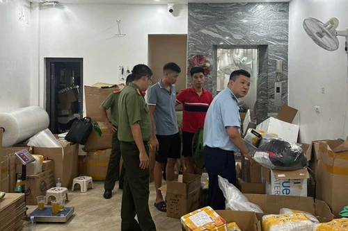 Phát hiện nhiều sản phẩm có dấu hiệu vi phạm tại công ty TNHH đầu tư thương mại và dịch vụ MCS