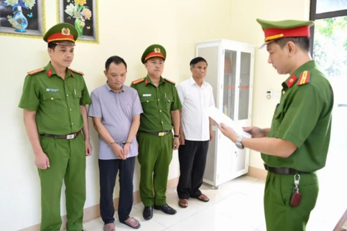 Bắt giám đốc Công ty TNHH Sản xuất và thương mại Athena Việt Nam