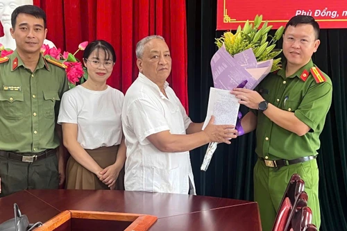 Công an xã Phù Đồng phát huy hiệu quả phương châm ‘giữ vững an ninh từ cơ sở’