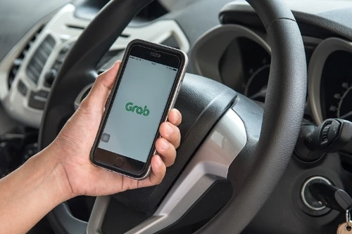 Hà Nội yêu cầu kiểm tra thuế các đối tác của Grabtaxi