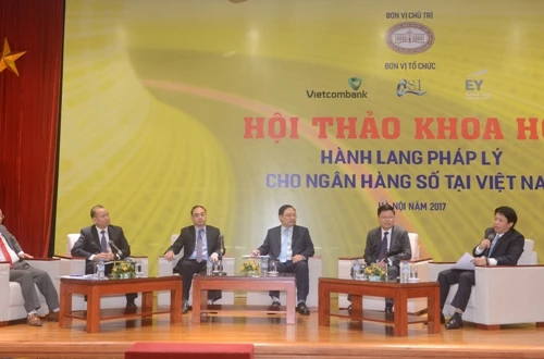 Ngân hàng số tại Việt Nam: Hành lang pháp lý chưa theo kịp
