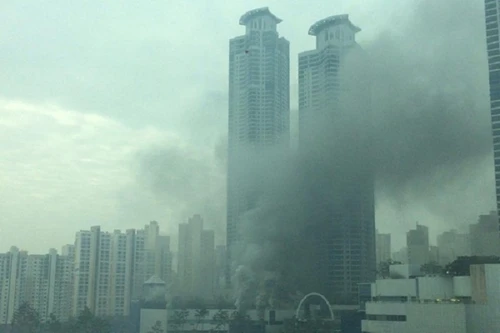 Hàn Quốc: Cháy trung tâm thương mại, 4 người thiệt mạng