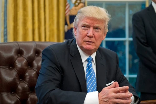 Những người có thị thực hợp lệ vẫn được nhập cảnh Mỹ