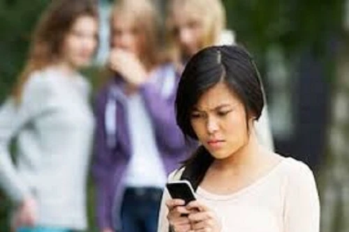 Trường học Nhật Bản dùng phần mềm chống bắt nạt ảo