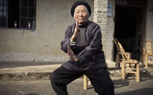 Lão bà luyện Kungfu hơn 90 năm qua