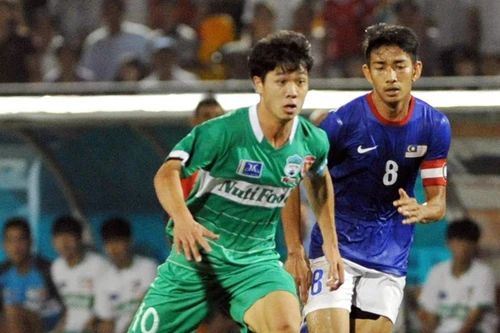 Lùm xùm quanh tuổi thật của Công Phượng: Dừng lại được rồi!