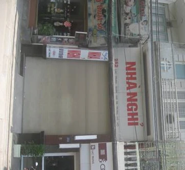 Xếp hàng trong nhà nghỉ chờ “thư giãn” với gái mại dâm