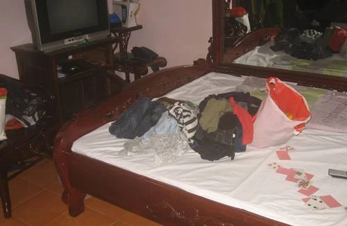 Nữ sinh liên tiếp bị bạn trai cũ đe dọa, ép vào nhà nghỉ hiếp dâm