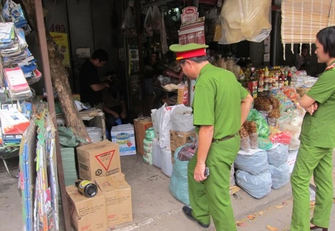 “Choáng” với nước tương giả nhãn hiệu Kikkoman 