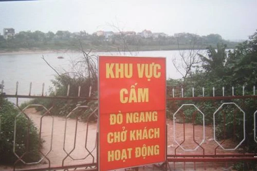 Đình chỉ hoạt động bến đò chui ở phường Ngọc Thụy
