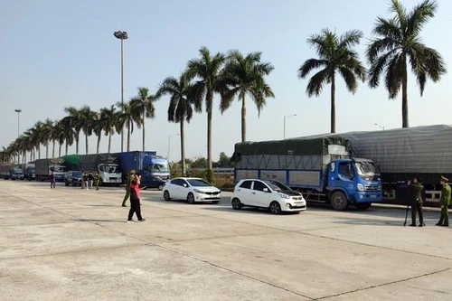 [Tin nhanh sáng 14-1-2021] Đoàn xe chở 300 tấn hàng lậu từ Quảng Ninh về Hà Nội tiêu thụ Tết