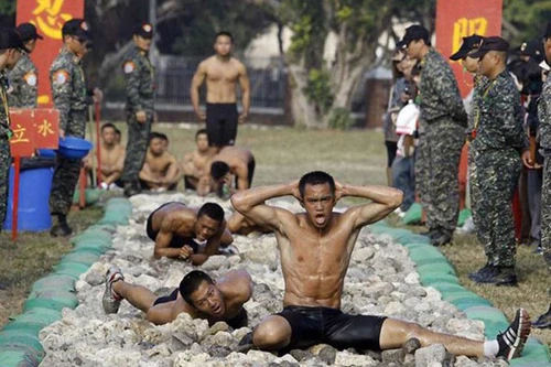 Đặc nhiệm Rồng biển của đảo Đài Loan ráo riết tập luyện