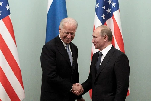 Tổng thống Nga Putin: Tổng thống Biden điềm tĩnh hơn ông Trump 