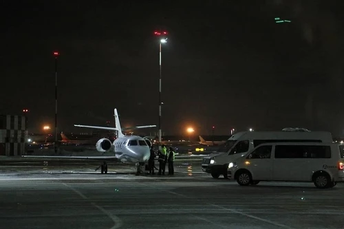 Nhóm công dân Nga và Ukraine bị bắt cóc ở Libya về đến Matxcơva