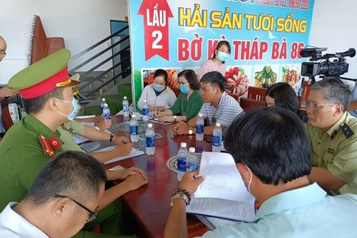 [Tin nhanh sáng 29-4-2021] Xử phạt chủ nhà hàng hải sản Nha Trang "chặt chém" khách