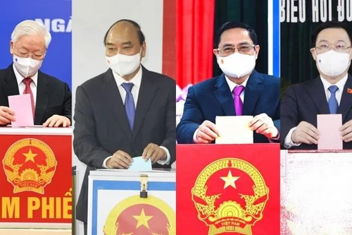 Hình ảnh các lãnh đạo Đảng, Nhà nước, Quốc hội đi bầu cử sáng 23-5