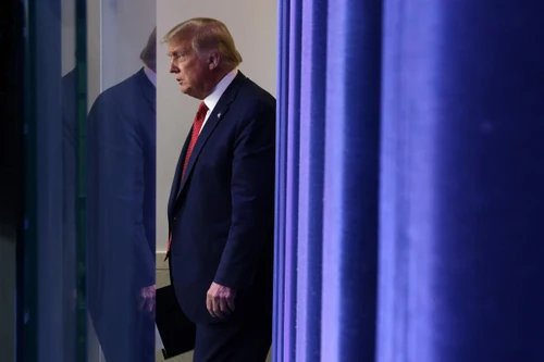 Twitter cấm tài khoản của Tổng thống Donald Trump vĩnh viễn