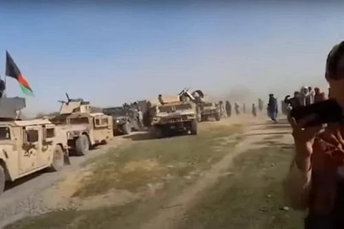 Báo động lượng lớn phương tiện quân sự của Mỹ rơi vào tay Taliban 