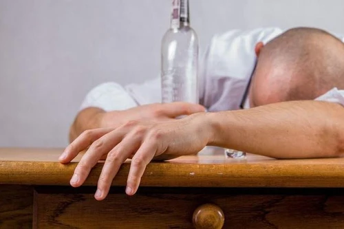 [Tin nhanh tối 20-3-2021] “Giải rượu” cho em họ, vô ý gây tử vong