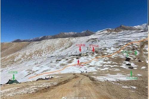 Ấn Độ, Trung Quốc dàn trận xe tăng ở biên giới