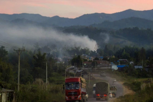 Đấu súng ở thị trấn biên giới Myanmar 