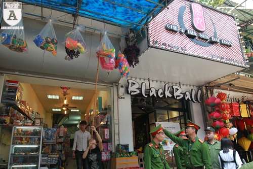 'Nâng" ý thức giữ gìn trật tự đô thị của người dân phố cổ Hà Nội