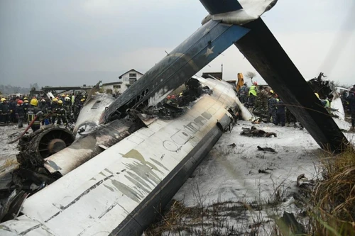 Rơi máy bay tại thủ đô Kathmandu của Nepal, tìm thấy nhiều thi thể tại hiện trường