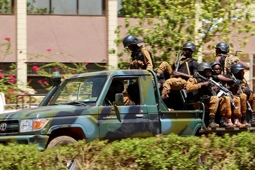 Bắt giữ một nghi can cầm đầu vụ tấn công tại Burkina Faso khiến 96 người thương vong