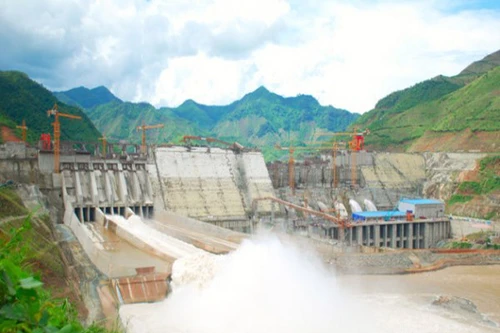 Nhu cầu tiêu dùng điện tăng cao trong tháng 5