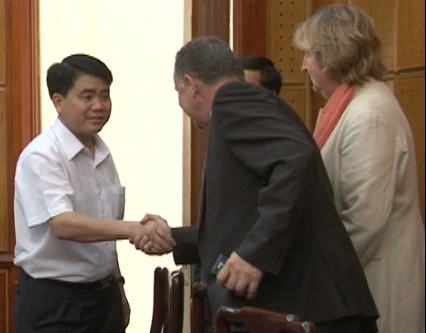 Giám đốc CATP Hà Nội làm việc với Tập đoàn Safran Morpho