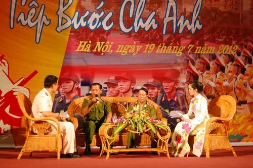 "Tiếp bước cha anh"