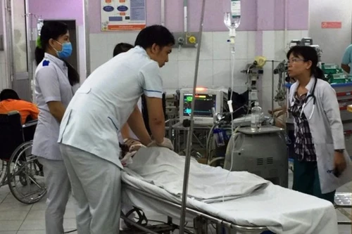 Bé gái 4 tuổi đuối nước thương tâm tại hồ bơi