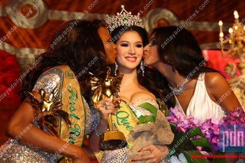 Thân hình nóng bỏng của Hoa hậu chuyển giới quốc tế 2011