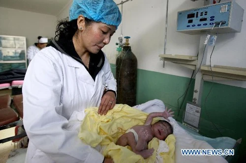 Trung Quốc điều tra thuốc làm từ hài nhi